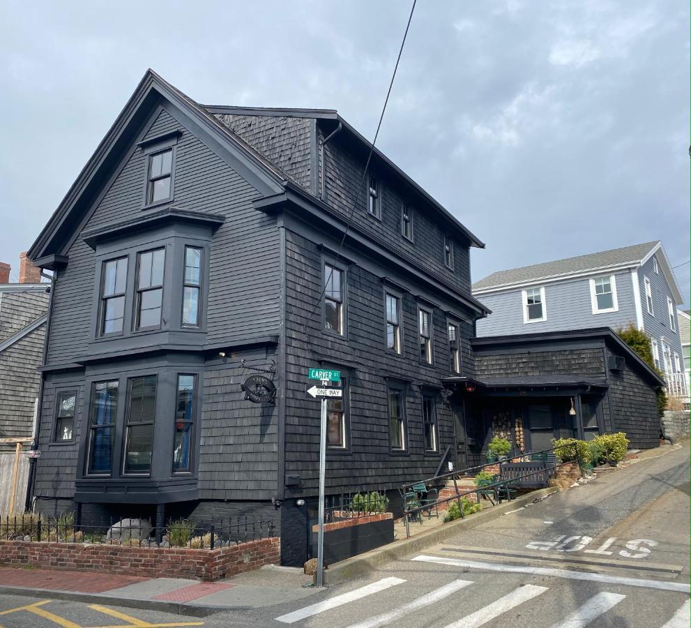 Crew'S Quarters Boarding House - Caters To Men Provincetown Exterior foto