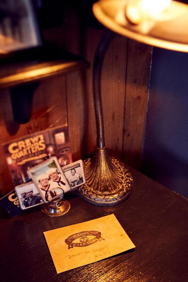 Crew'S Quarters Boarding House - Caters To Men Provincetown Exterior foto